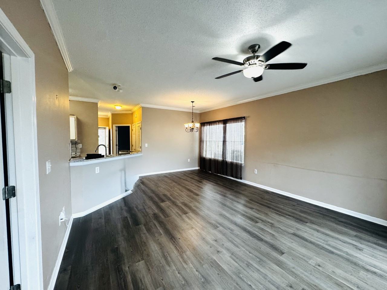 4929 Pond Shoals Ct #101 - Photo 5 of 29