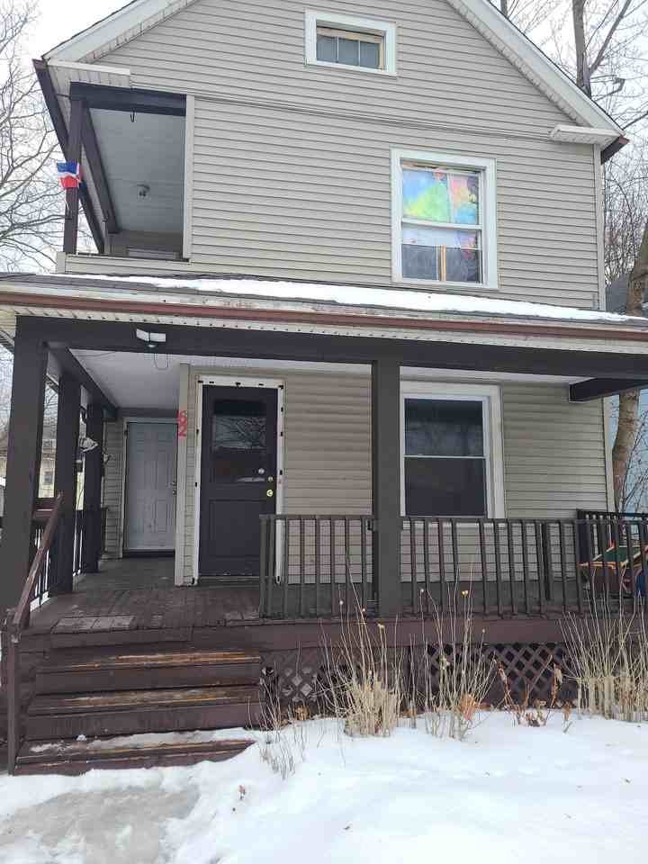 60 Lincoln Ave - Photo 3 of 11