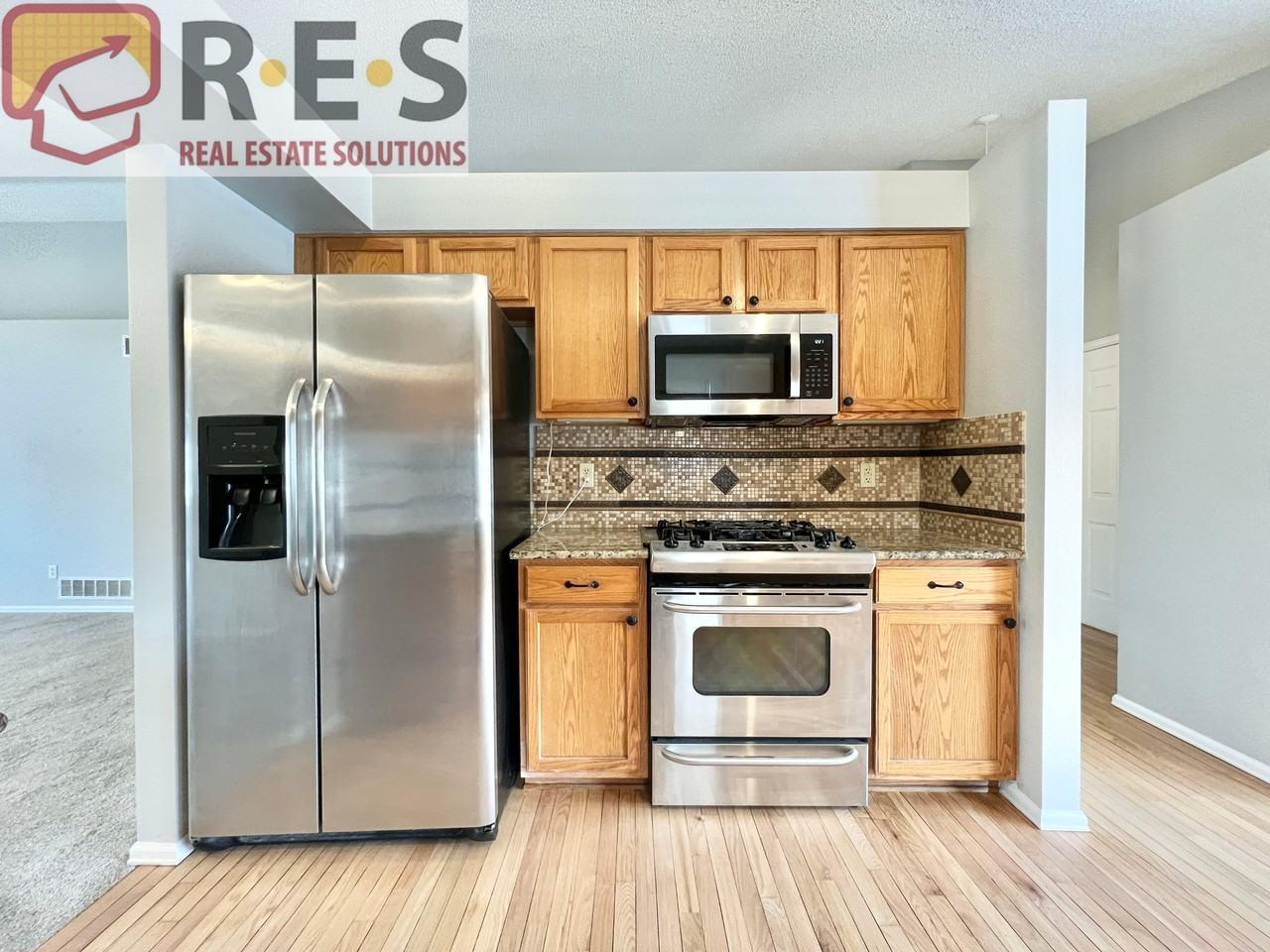 12529 Elm Ln - Photo 4 of 21