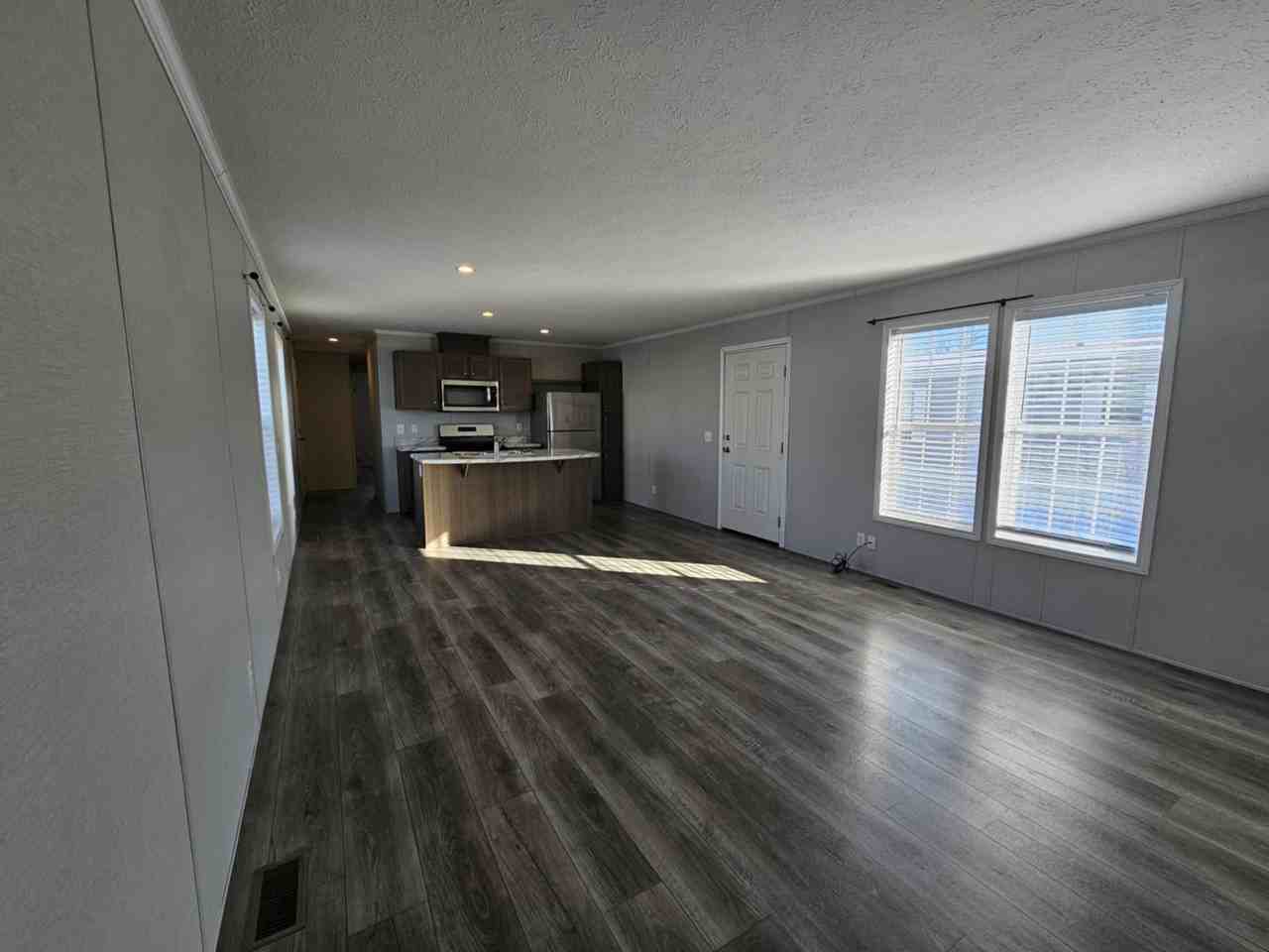 47 Meggan Dr #49 - Photo 2 of 25