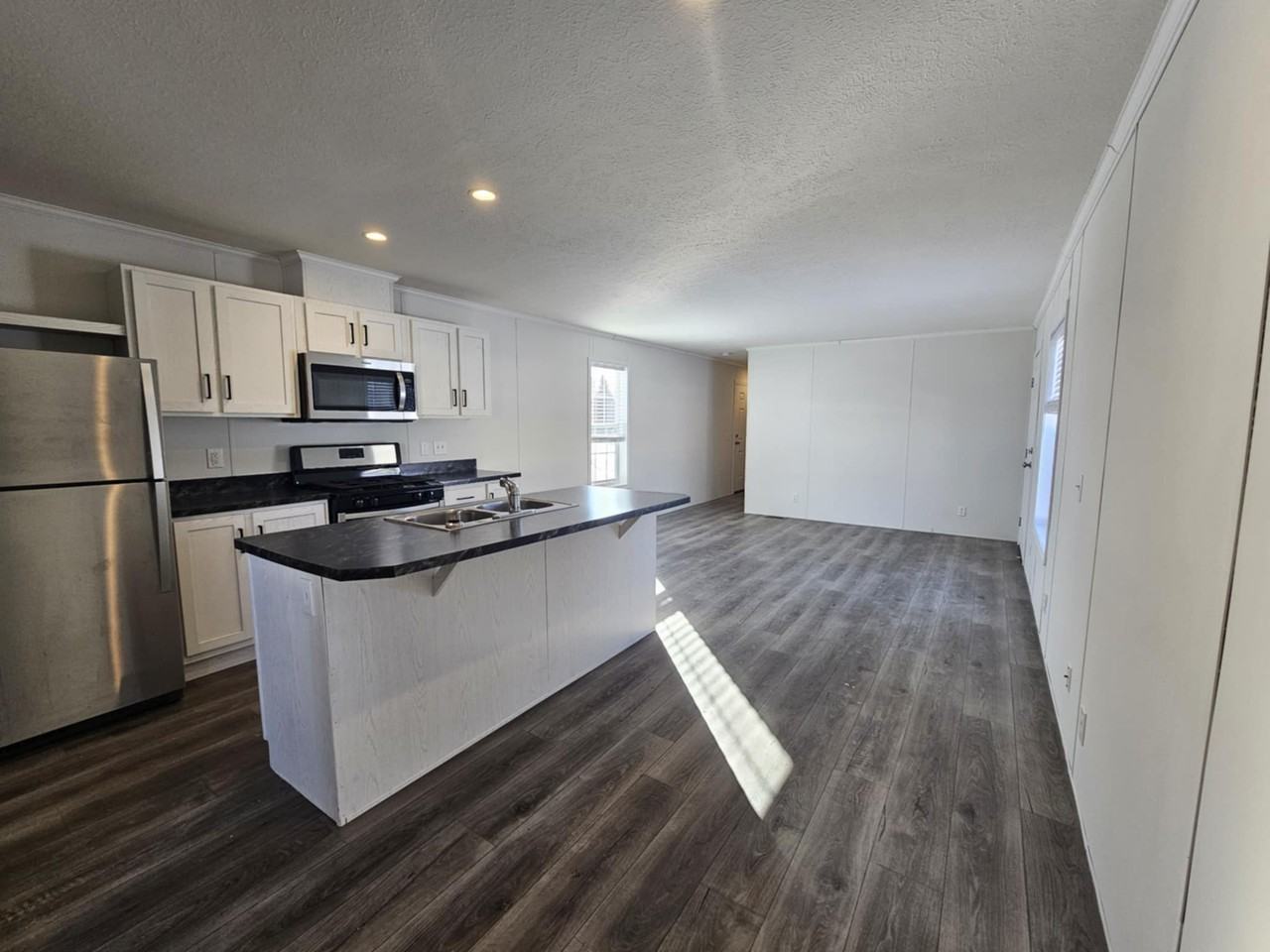 58 Meggan Dr #58 - Photo 2 of 22