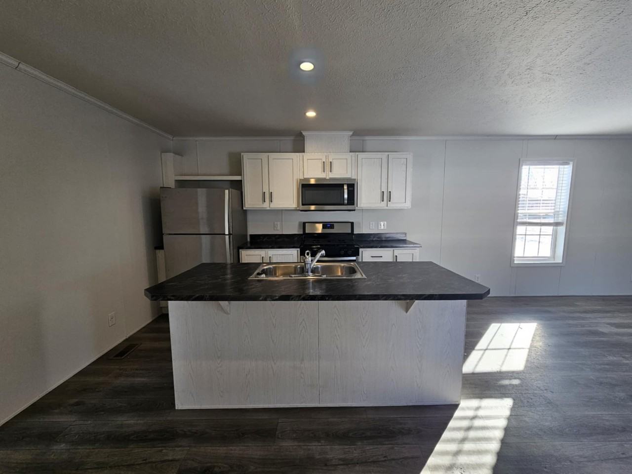 58 Meggan Dr #58 - Photo 3 of 22