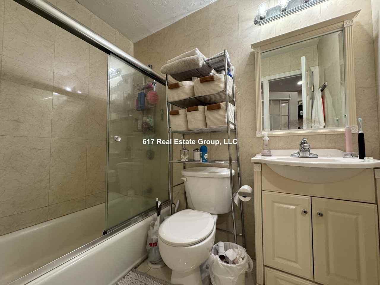 191 Winthrop Rd #2 - Photo 4 of 7