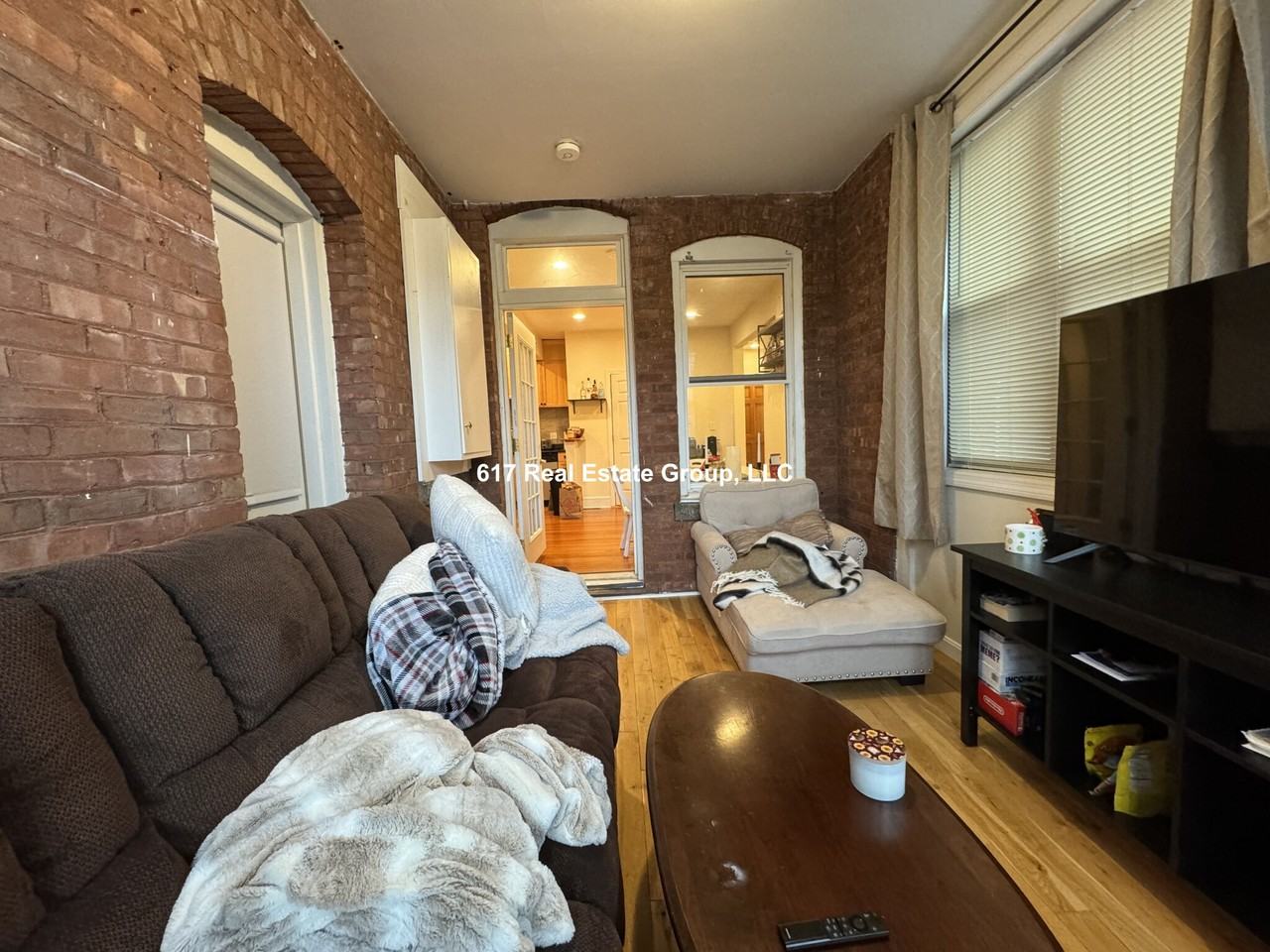 191 Winthrop Rd #2 - Photo 6 of 7