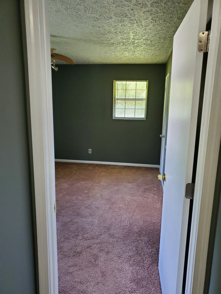 55 Plum Orchard Rd Apt B #A - Photo 6 of 13