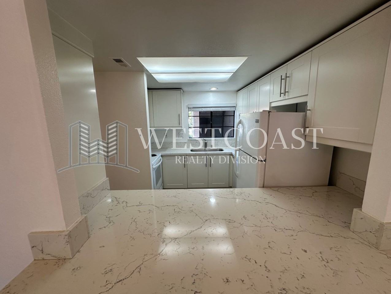 2823 Andover Ave - Photo 6 of 25