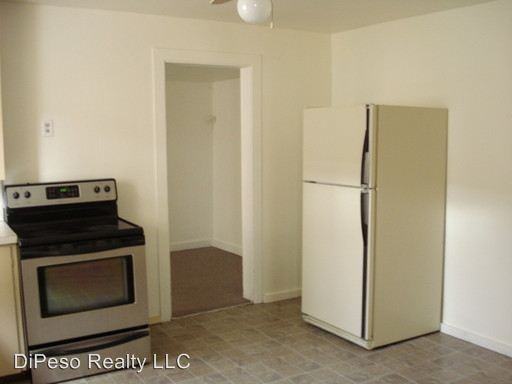 22 S Church St #B - Photo 3 of 6