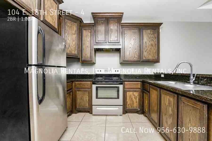 104 E 18th St #4 - Photo 4 of 11