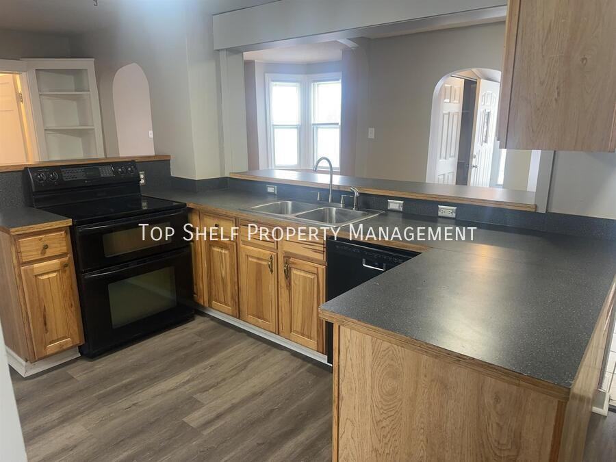 1233 72nd St #1 - Photo 2 of 13