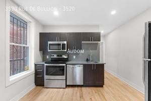 featured image of 3520 Rue De Bullion #3520