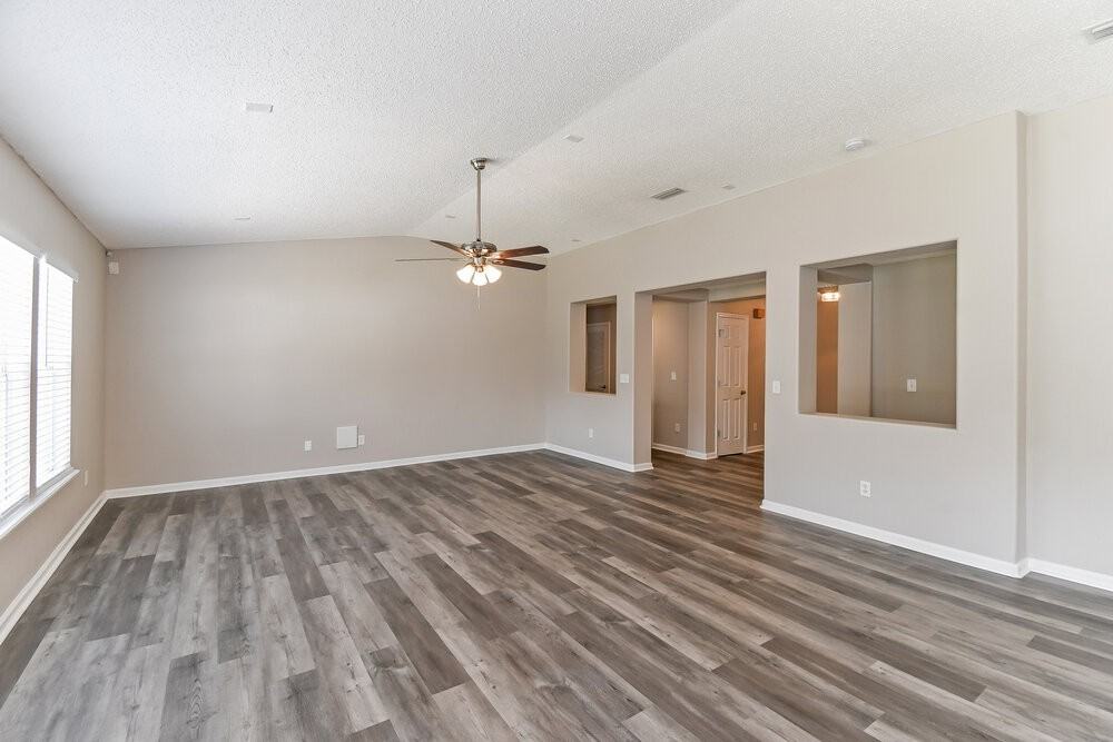 11701 Carson Lake Dr - Photo 7 of 16