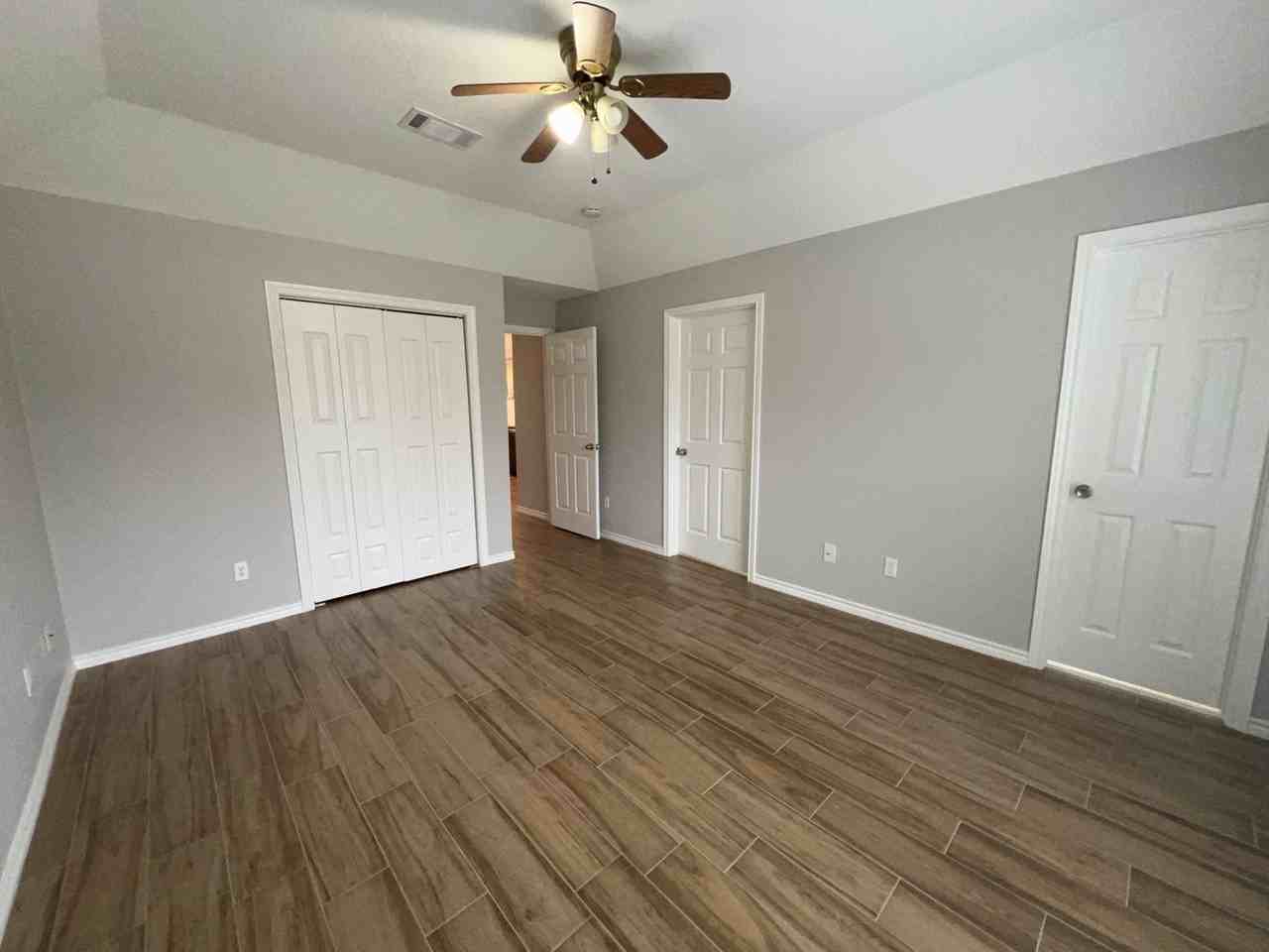 3634 Du Bois St - Photo 5 of 27