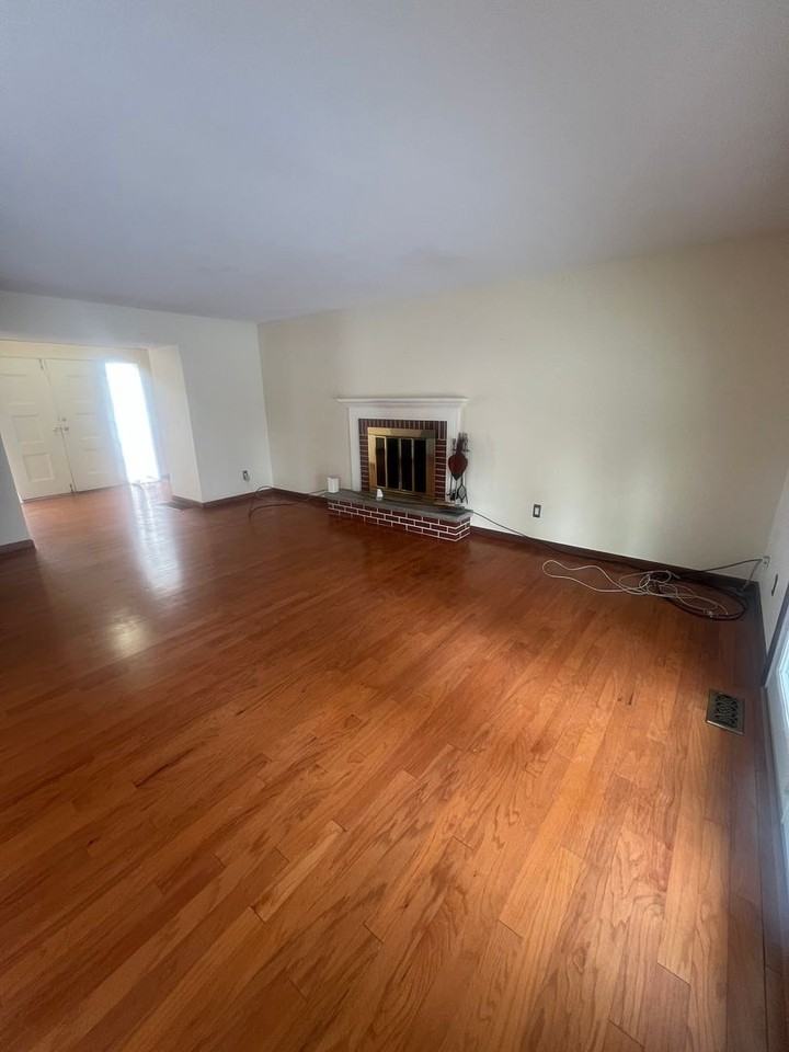 100 Andover Dr - Photo 4 of 30