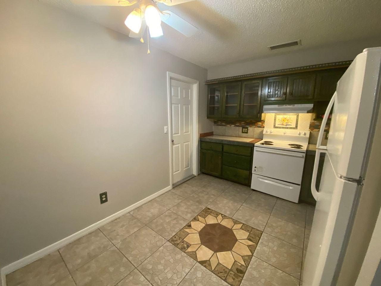 2704 Tortoise Cv - Photo 4 of 15