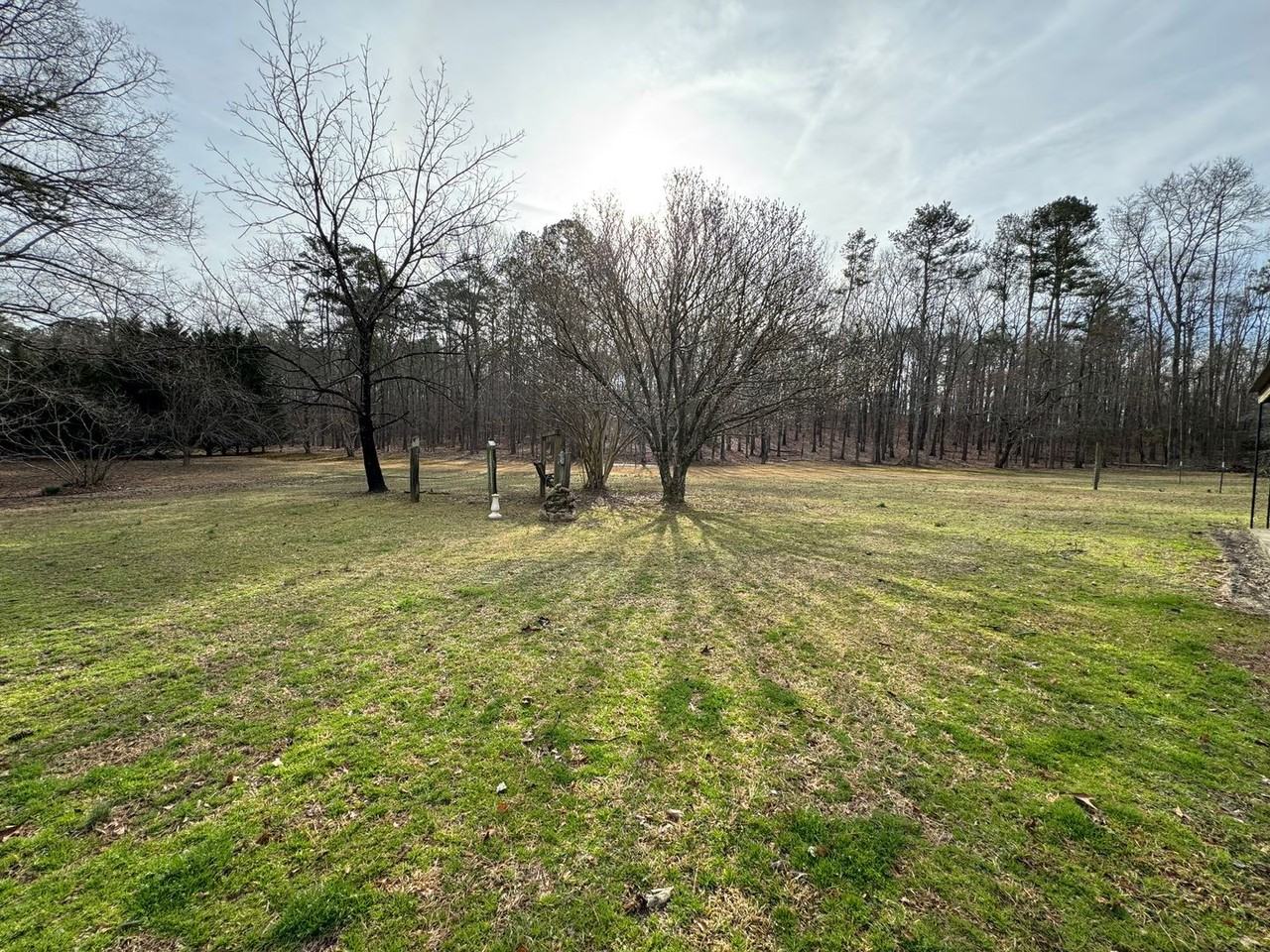 2502 Pleasant Valley Road Southeast - Photo 7 of 31