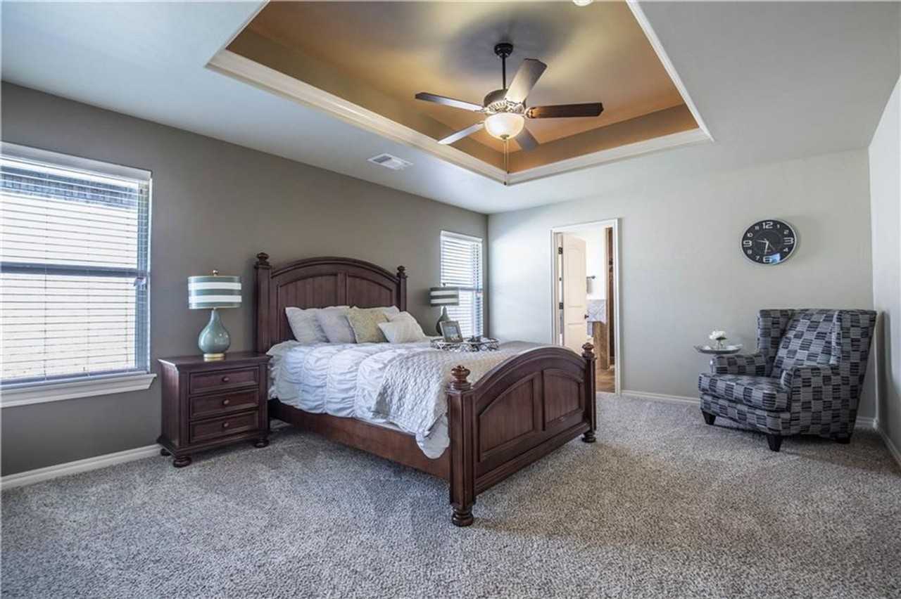 8701 Sw 66th Pl - Photo 7 of 17