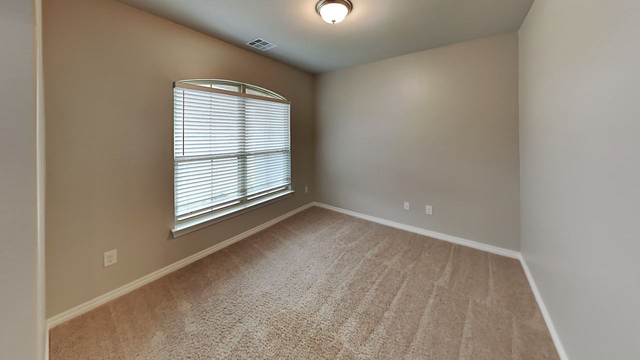 12516 Nw 139th Ter - Photo 4 of 17