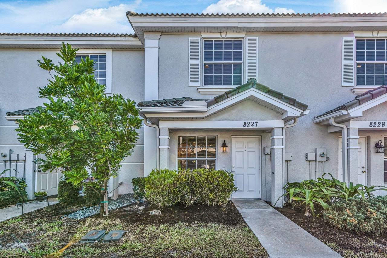 8227 Pacific Beach Dr - Photo 3 of 29