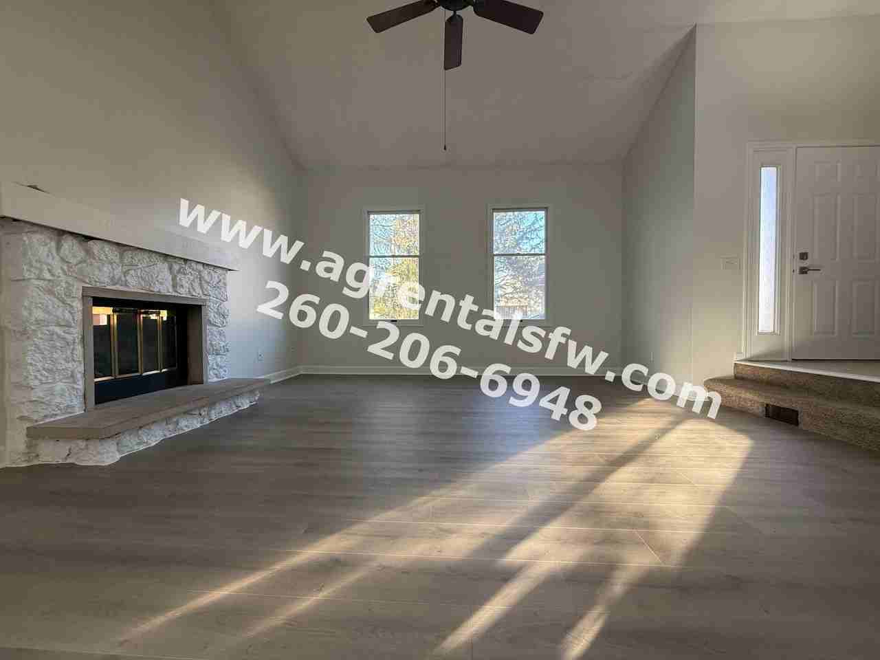 6031 Sawmill Woods Dr - Photo 3 of 12