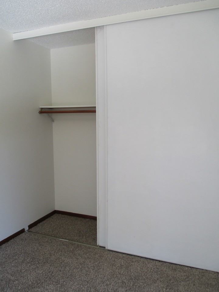 Larson Apartments - Photo 6 of 8