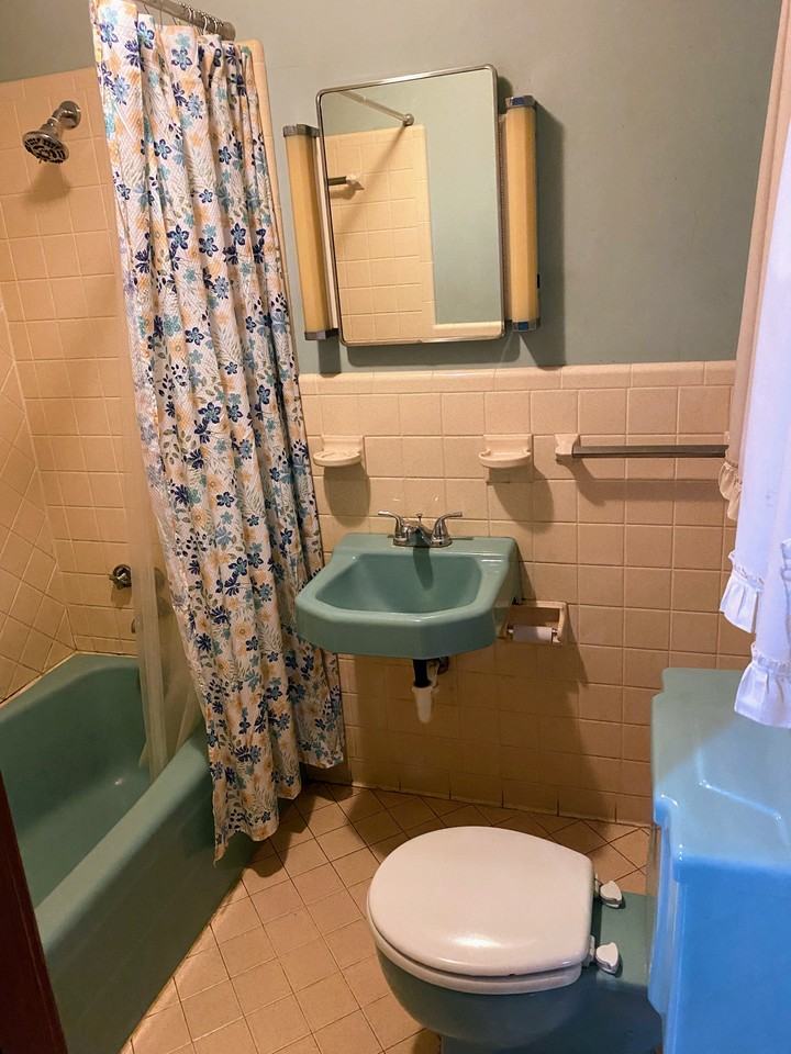 196 Barton Ave #NA - Photo 2 of 7