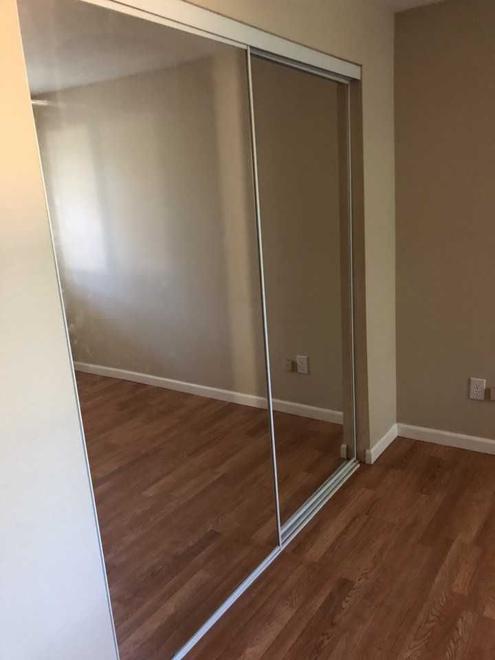 2446 17th Dr Se #NA - Photo 2 of 16