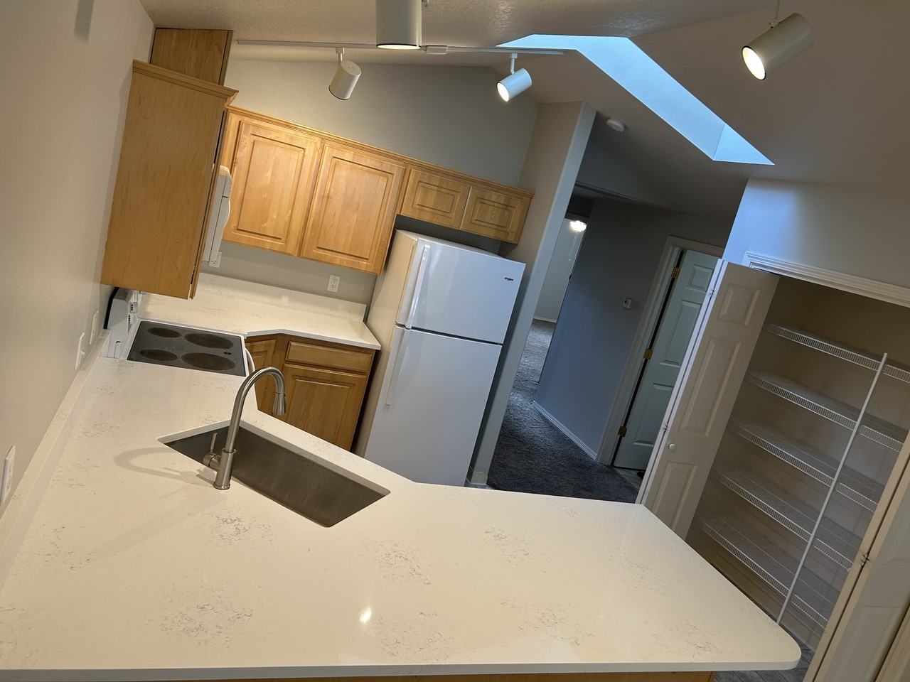 11607 Ne 32nd St #11607 - Photo 2 of 13