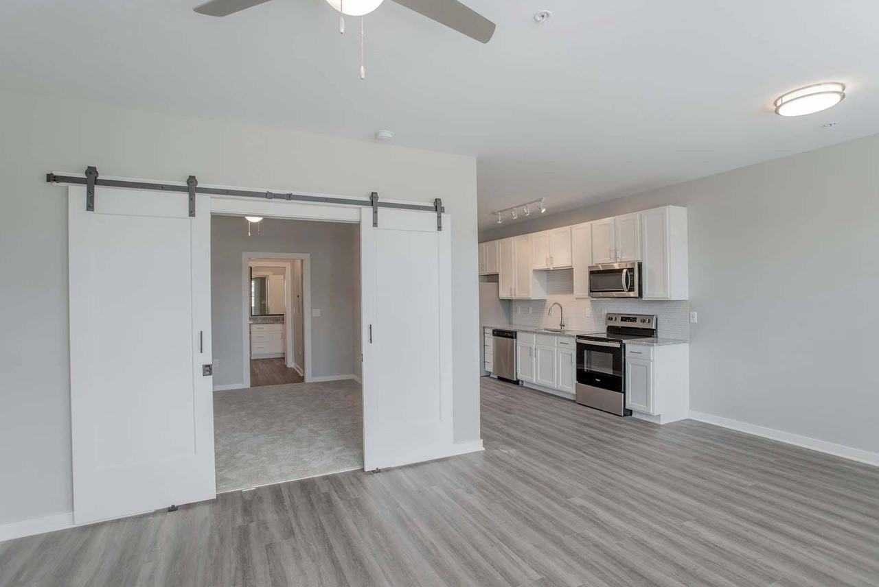 100 Prince Apartments - Photo 7 of 50