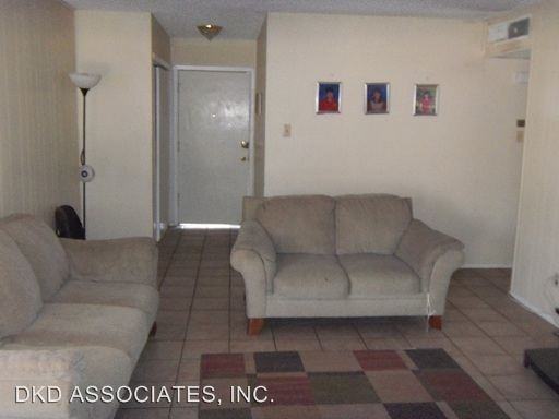 2621 Aquatic Ln - Photo 3 of 14