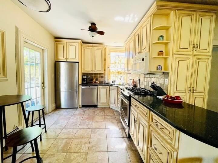 36 South St #38 - Photo 7 of 14