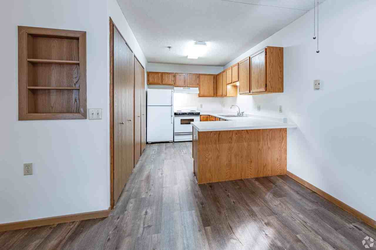 Cottages of Vadnais Heights - Photo 5 of 21