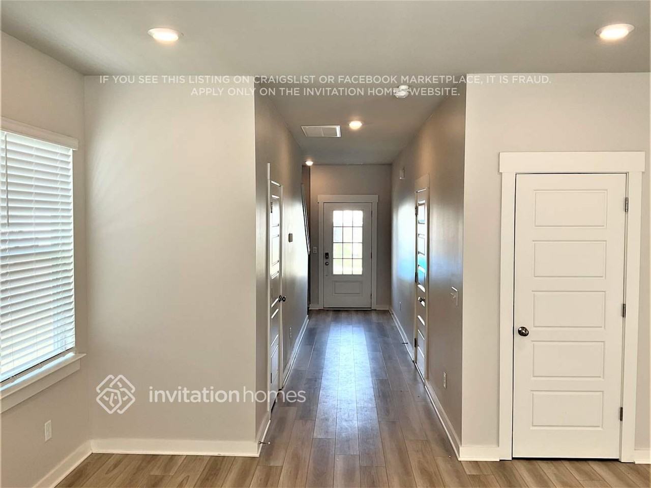 1017 Baltusrol Ln - Photo 2 of 19