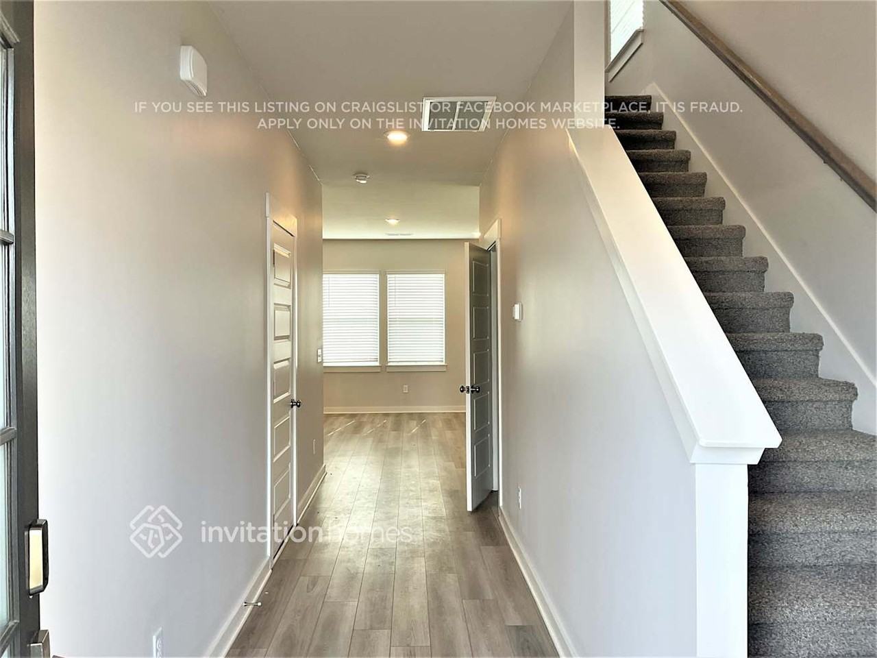 1017 Baltusrol Ln - Photo 3 of 19