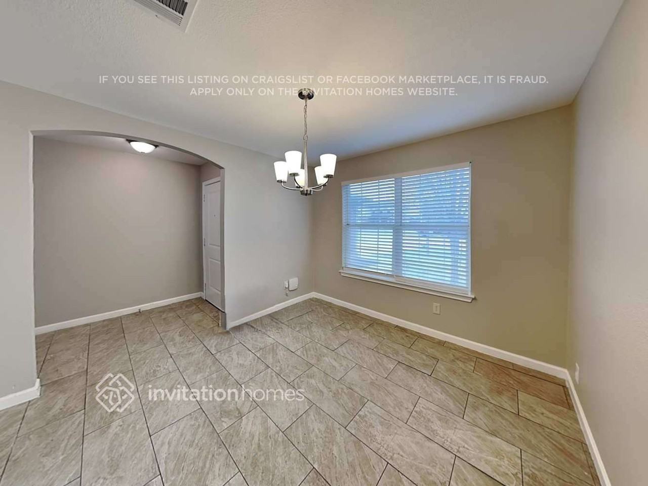 1154 Terra St - Photo 4 of 20