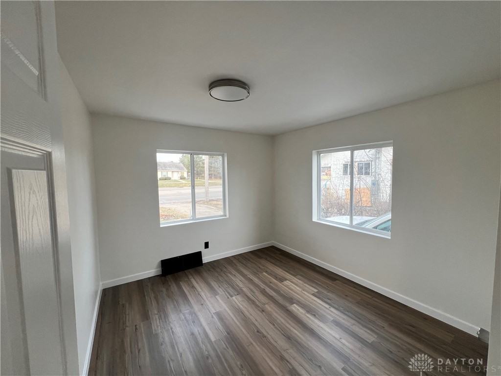 2512 Harshman Rd - Photo 7 of 13