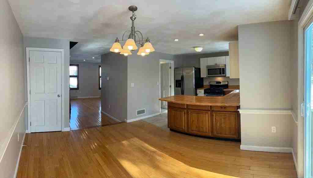 521 Wellman Ave - Photo 7 of 11