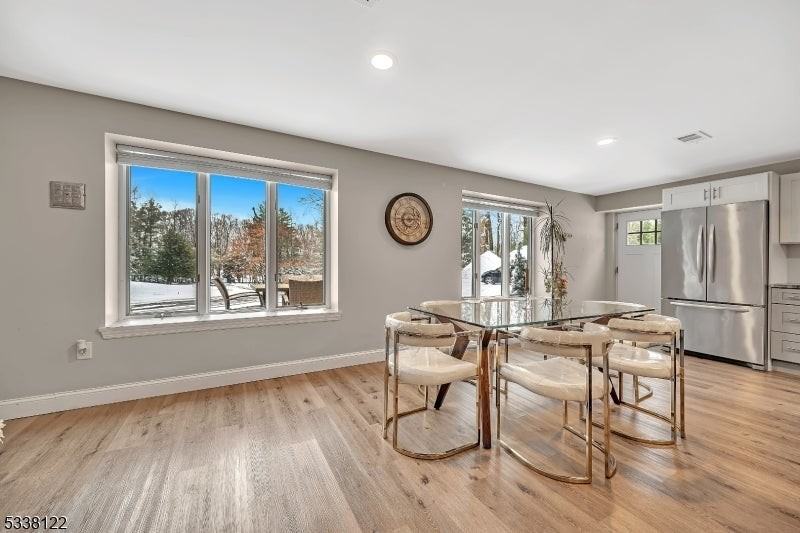 33 Rock Rd E - Photo 6 of 28