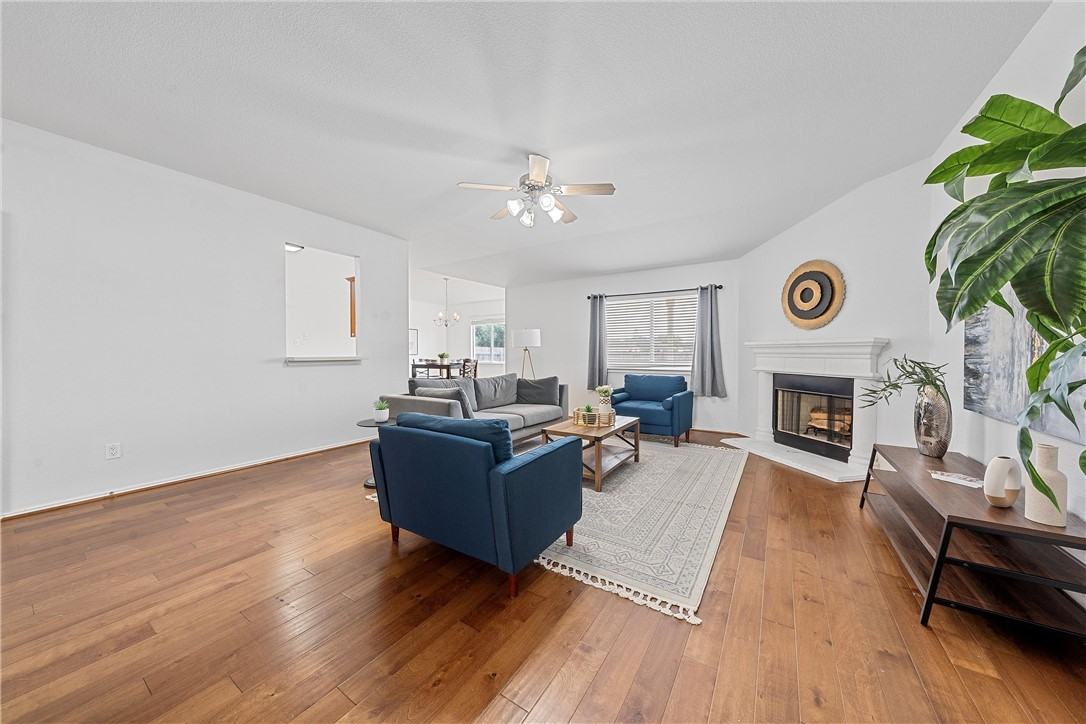 10120 Salem Way - Photo 2 of 17