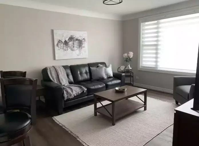 9 Lawrence Ave - Photo 2 of 20