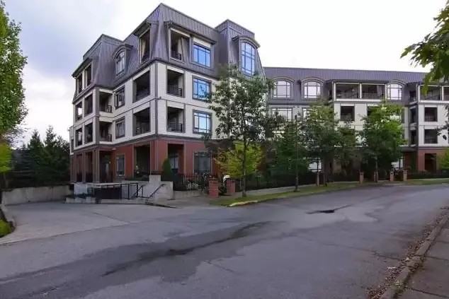 6306 202 St #416 - Photo 2 of 9