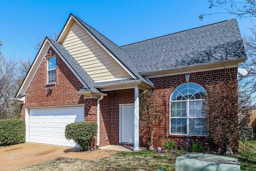 1544 Beringer Dr - Photo 4 of 17