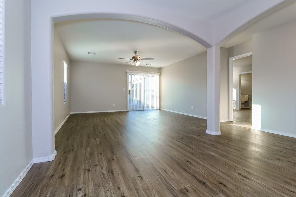 25213 W Cranston Pl - Photo 3 of 15