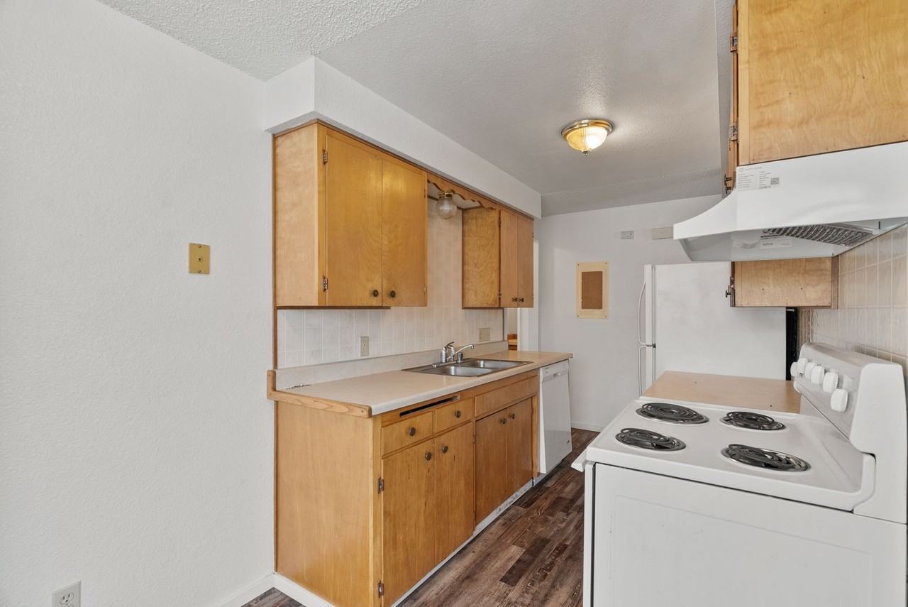 Percival Suites - Photo 5 of 50