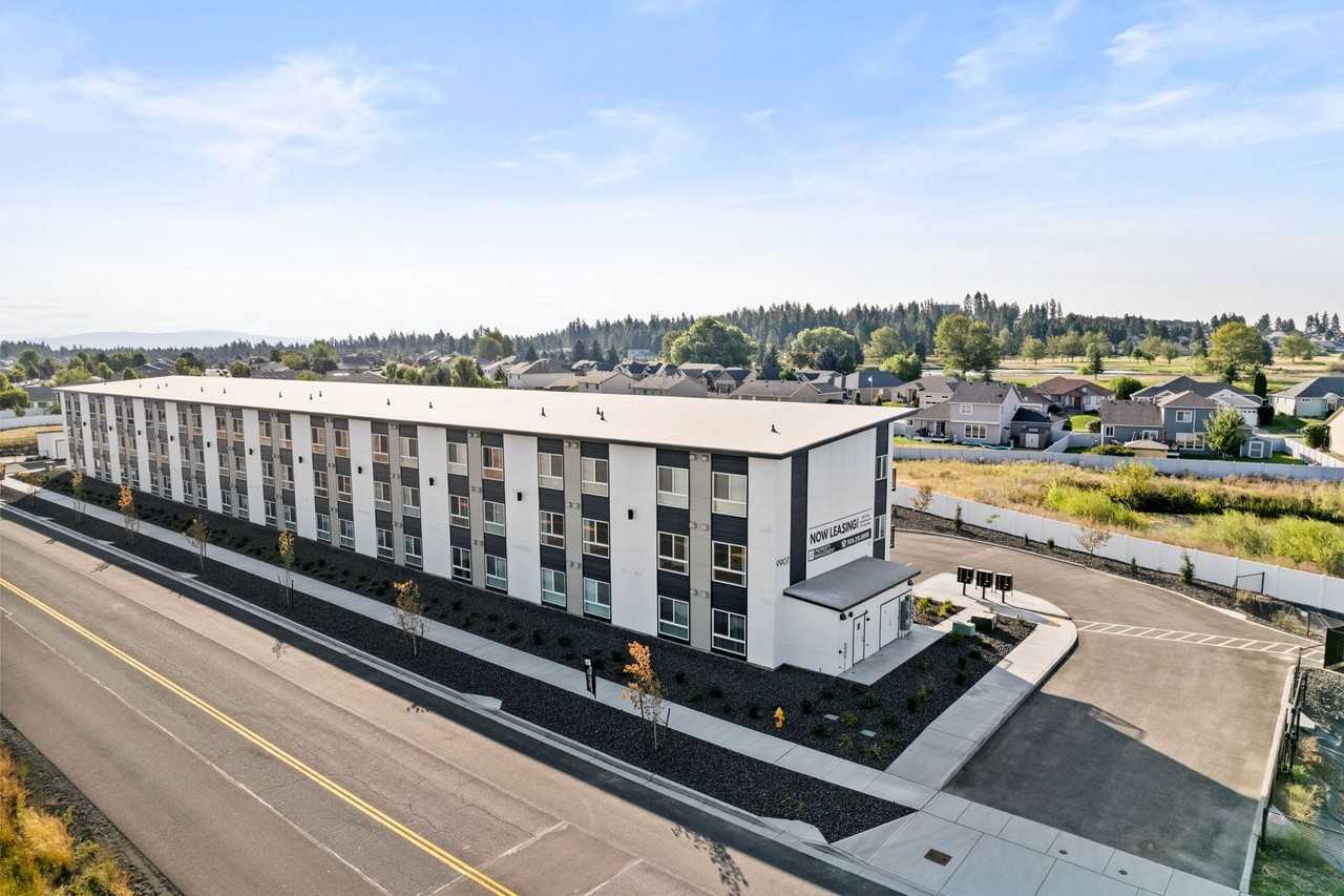 Fairways Apartments - Photo 2 of 6