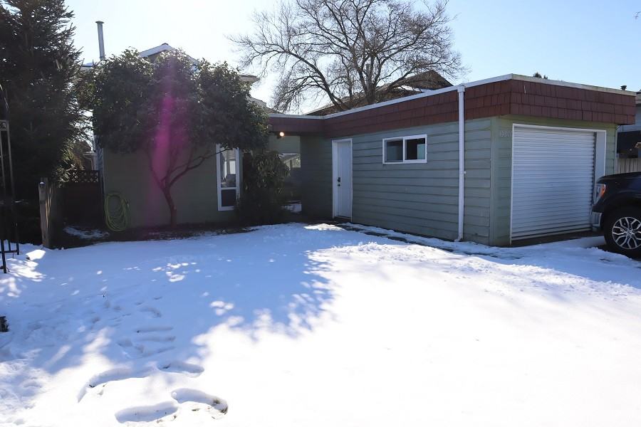 19044 Mitchell Rd - Photo 2 of 34