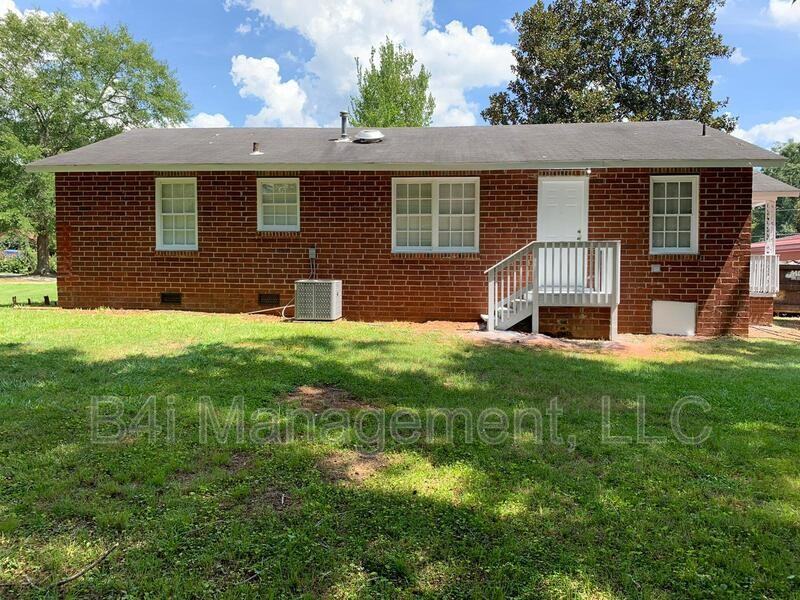 296 Samples Rd - Photo 2 of 14