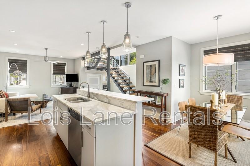 19 Brewster Ct - Photo 6 of 32