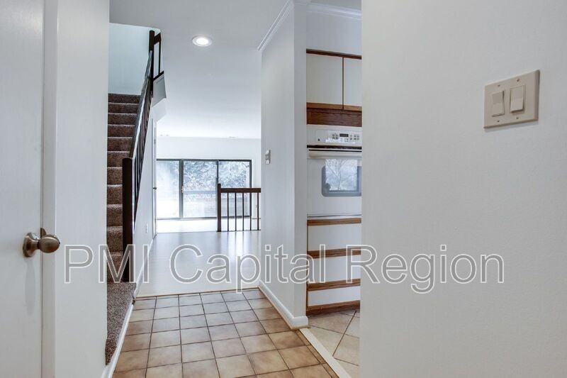 5213 King Charles Way #2-14 - Photo 4 of 50