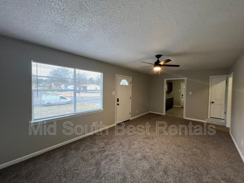 4276 Westmont Rd - Photo 2 of 8