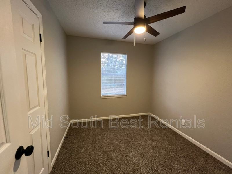 4276 Westmont Rd - Photo 6 of 8